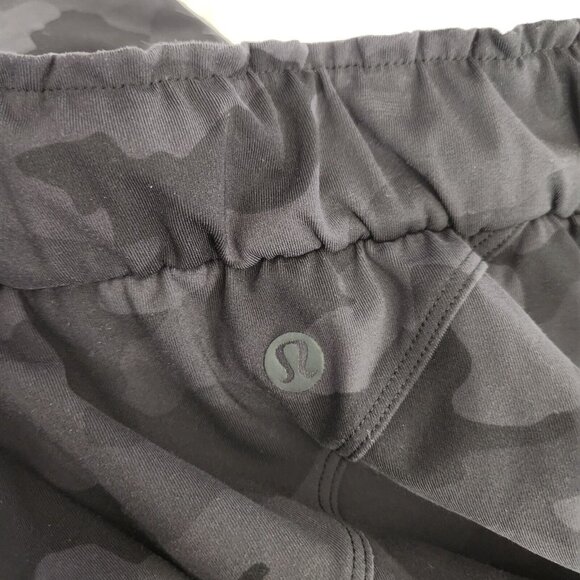 Lululemon Stretch High-Rise Crop Camo Pants Sz 14 LW6BOUS (34X23)‎ Black Gray - Picture 3 of 13